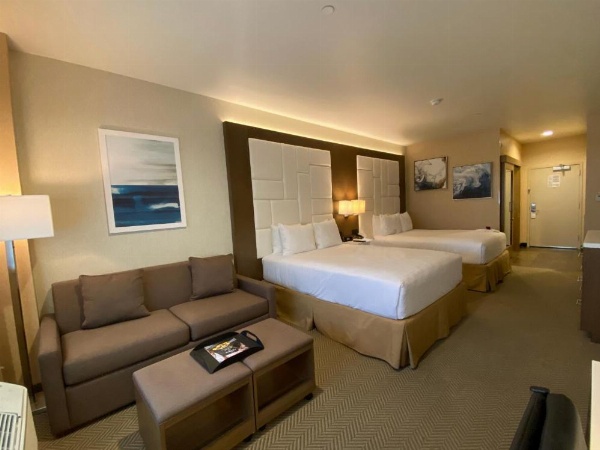 Wyndham Anaheim image 24